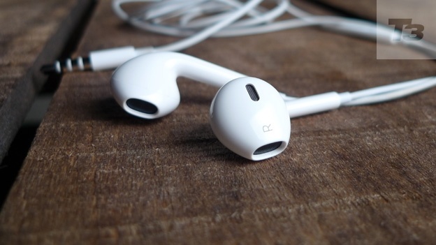 xl_AppleEarPods_lead_624.jpg